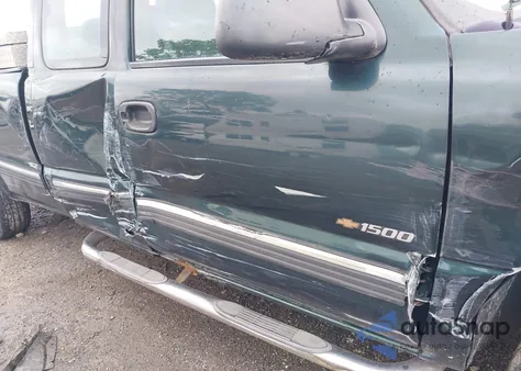 2001 Chevrolet Silverado 1500 из США, поврежденный, VIN 1GCEK19V11E292797